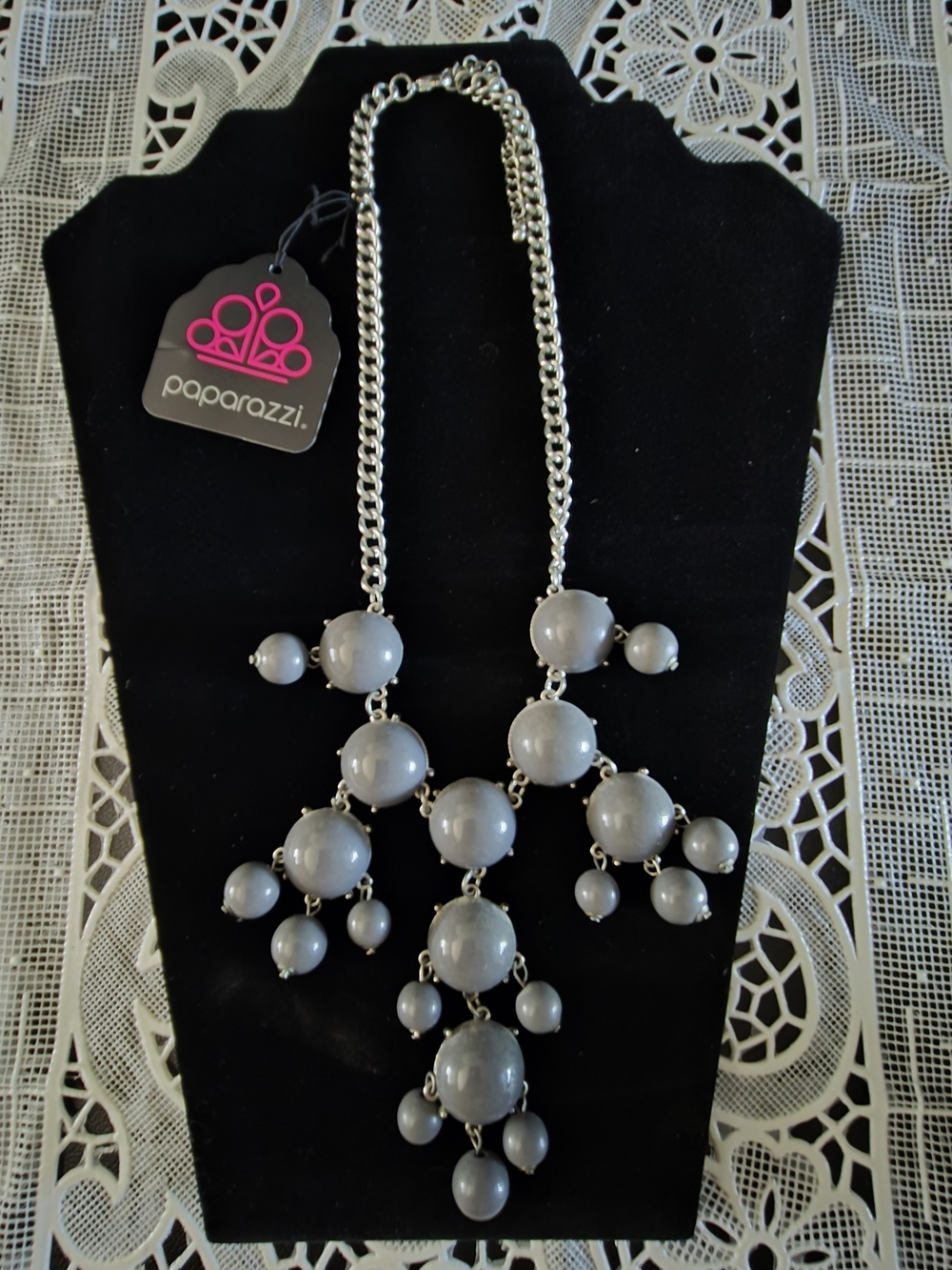 Paparazzi Silver Gray Multi-Bubble Statement Necklace NWT
